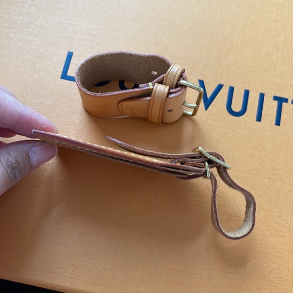 Louis Vuitton Luggage Tag and Poignet - Picture 11 of 11